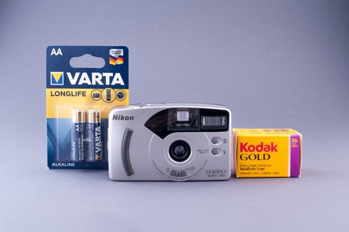 Nikon 400 quartz date - 400,